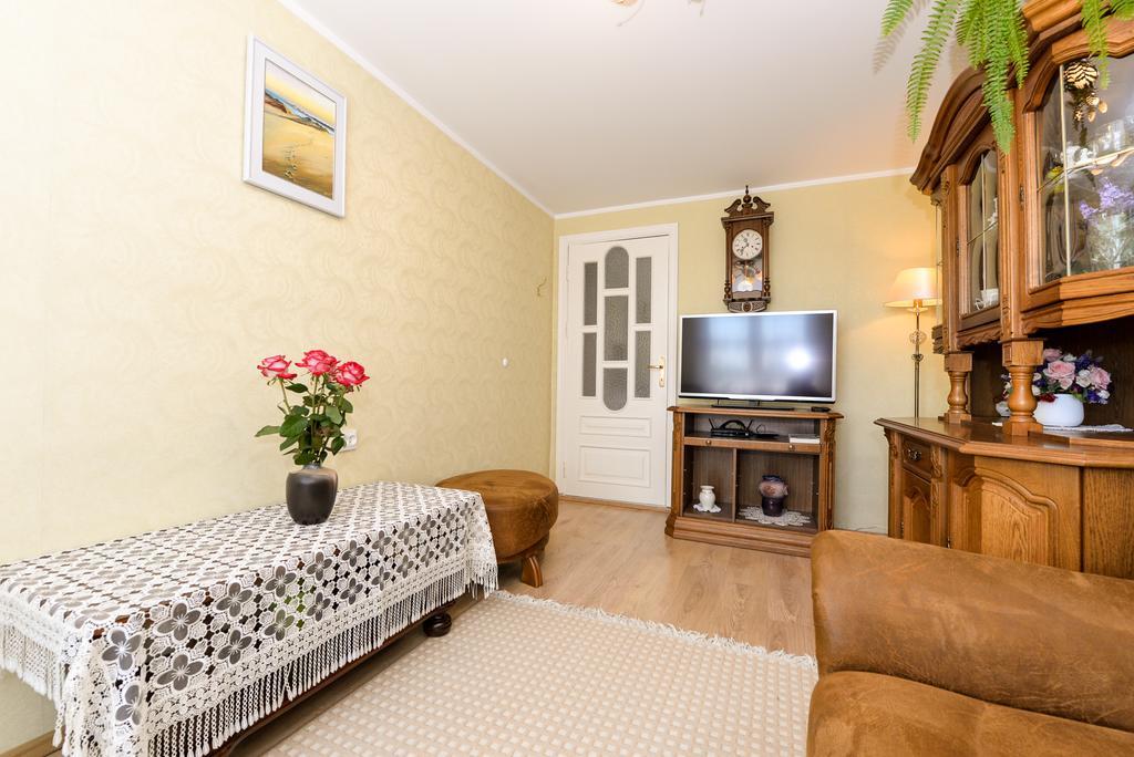 Guesthouse "Nakvyne Pas Zveja" Nagliu Street นิดา ภายนอก รูปภาพ